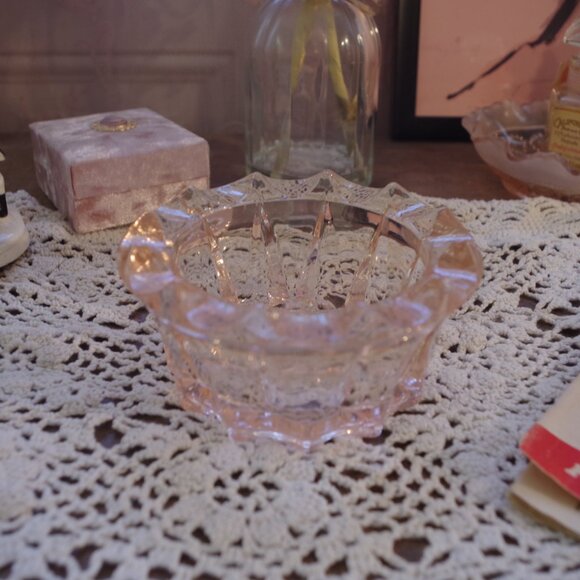 Beautiful Vintage Light Pink Cherry Blossom Depression Glass Bowl By Jeannette - Picture 2 of 13